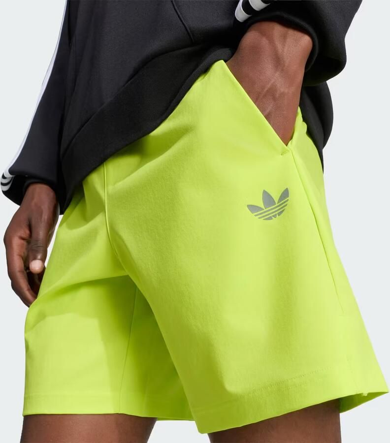 Adidas TECH TREFOIL ESSENTIALS POLYESTER SHORT - Foto 3