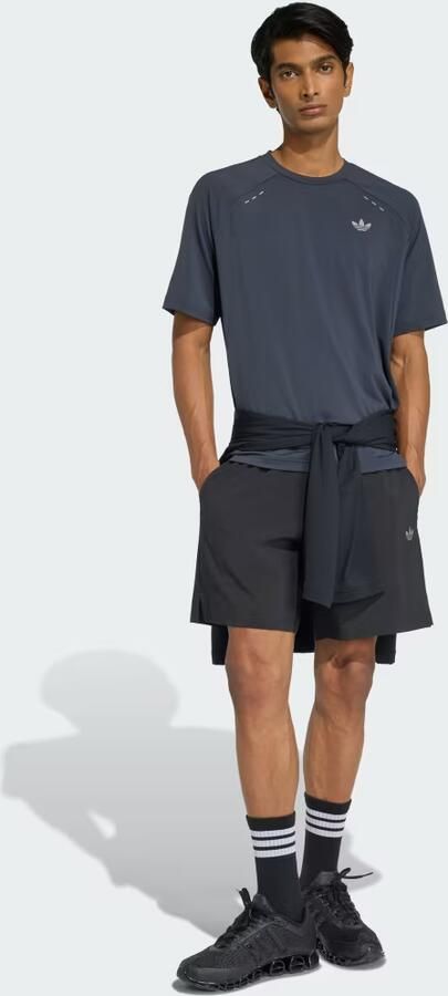 Adidas TECH TREFOIL ESSENTIALS POLYESTER T-SHIRT - Foto 5