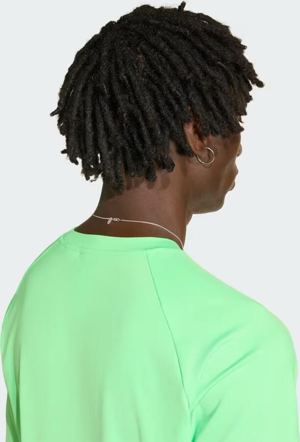 Adidas TECH TREFOIL ESSENTIALS POLYESTER T-SHIRT - Foto 4