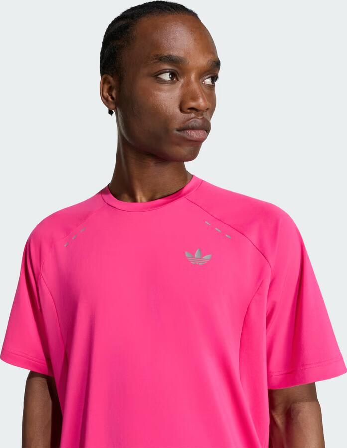 Adidas TECH TREFOIL ESSENTIALS POLYESTER T-SHIRT - Foto 4