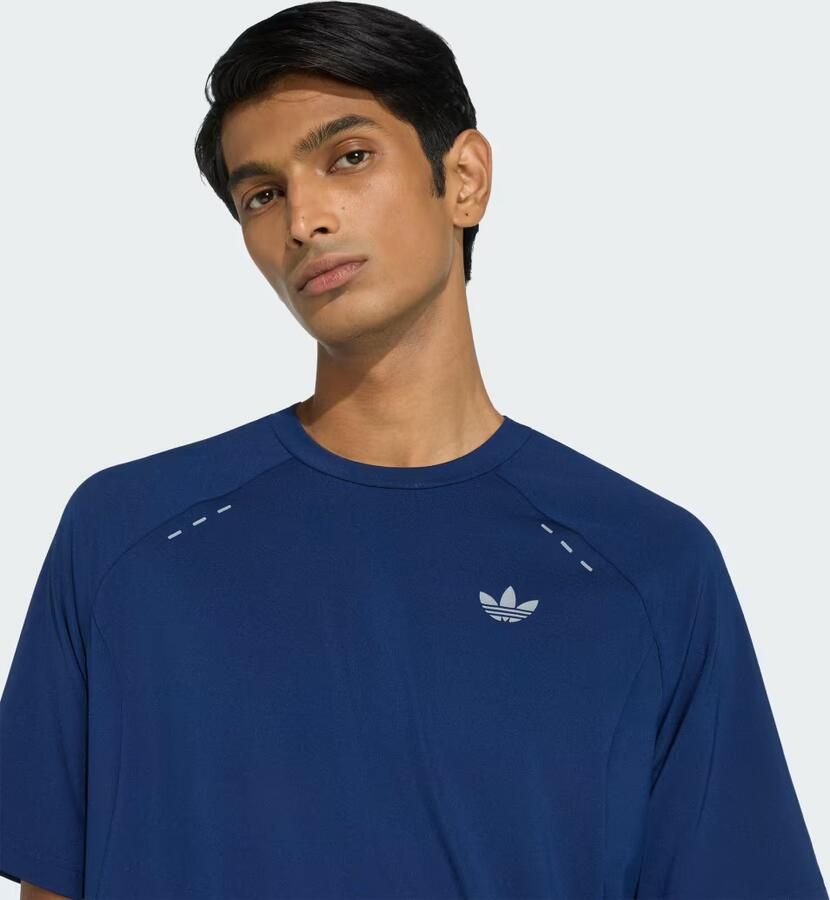 Adidas TECH TREFOIL ESSENTIALS POLYESTER T-SHIRT - Foto 3