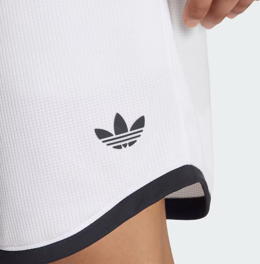 Adidas TENNIS CLASSICS SHORT - Foto 2