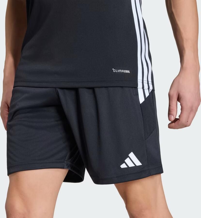 Adidas TIRO 26 ESSENTIALS SHORT - Foto 2