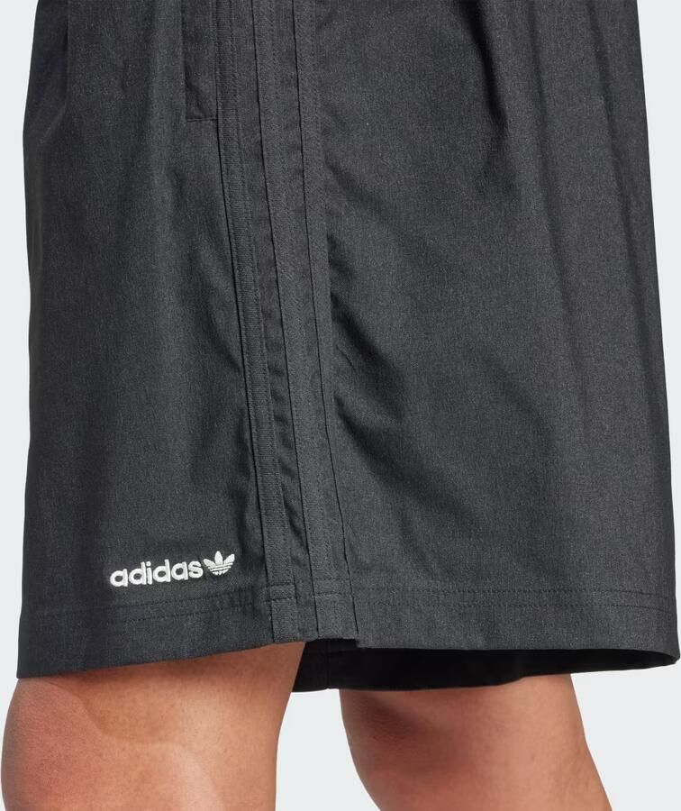 Adidas Woven Short - Foto 4