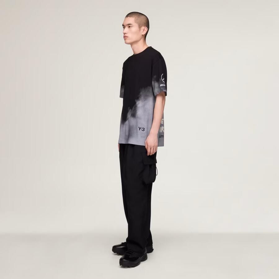 Adidas Y-3 MERCEDES AMG PETRONAS FORMULA 1 TEAM TOUR T-SHIRT - Foto 3
