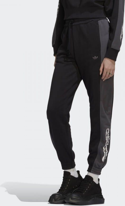 Adidas Originals Blocked Graphic Cuffed Joggingbroek