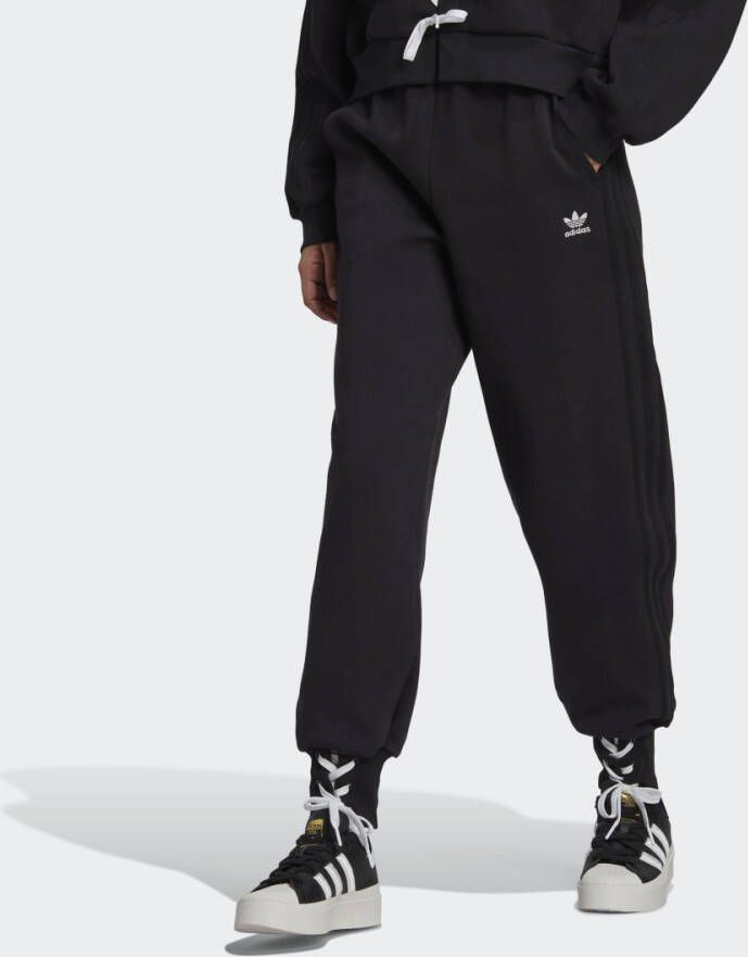 Adidas Zwarte lichtgewicht trainingsbroek met manchetten Black Dames