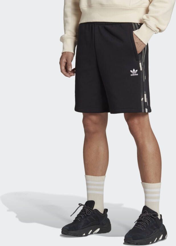 Adidas Originals Graphics Camo 3-Stripes Short