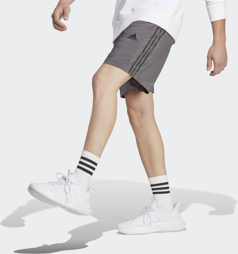 Adidas aeroready essentials chelsea 3-stripes korte broek grijs heren