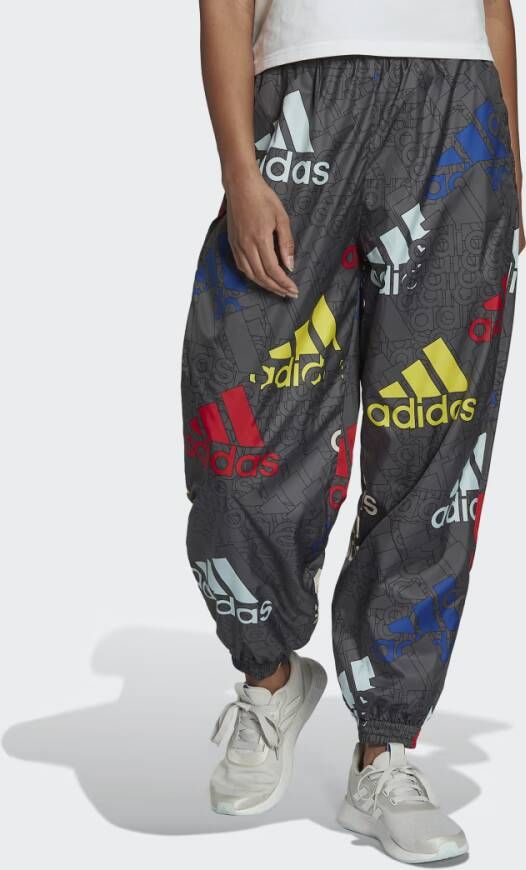 Adidas Sportswear Essentials Multi-Colored Logo Loose Fit Geweven Broek