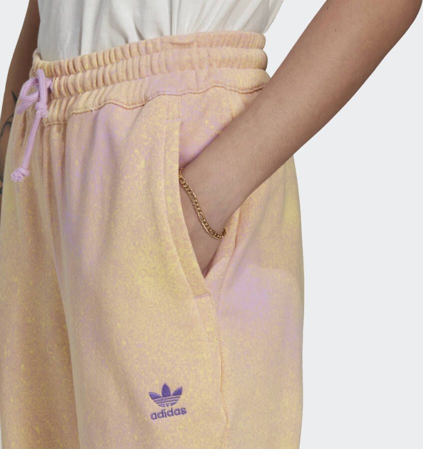 Adidas Originals Allover Print Cuffed Joggingbroek