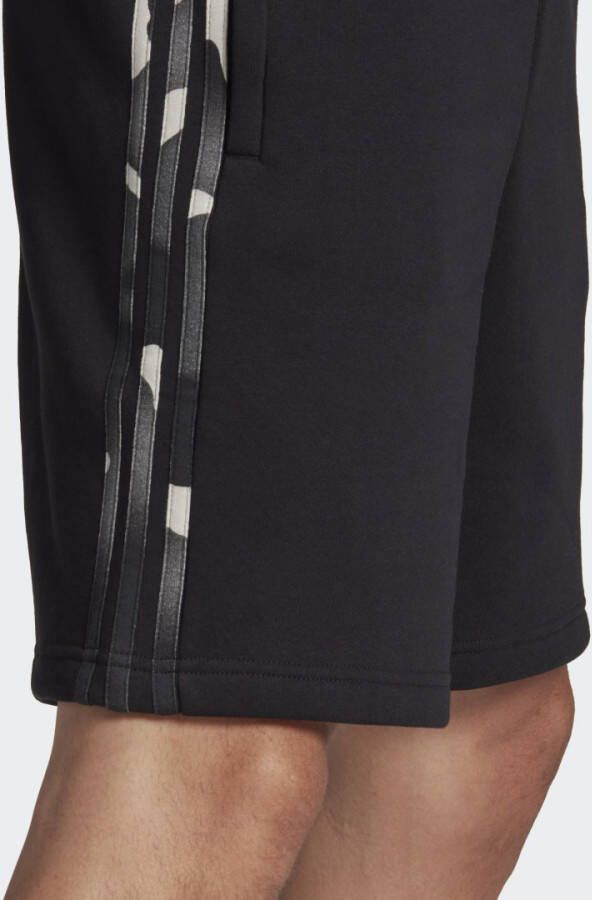 Adidas Originals Graphics Camo 3-Stripes Short