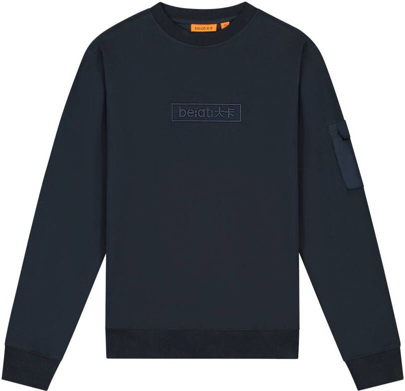 Be:at: David Sweater