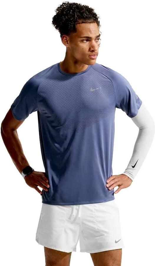 Nike Stride Short Sleeve Shirt