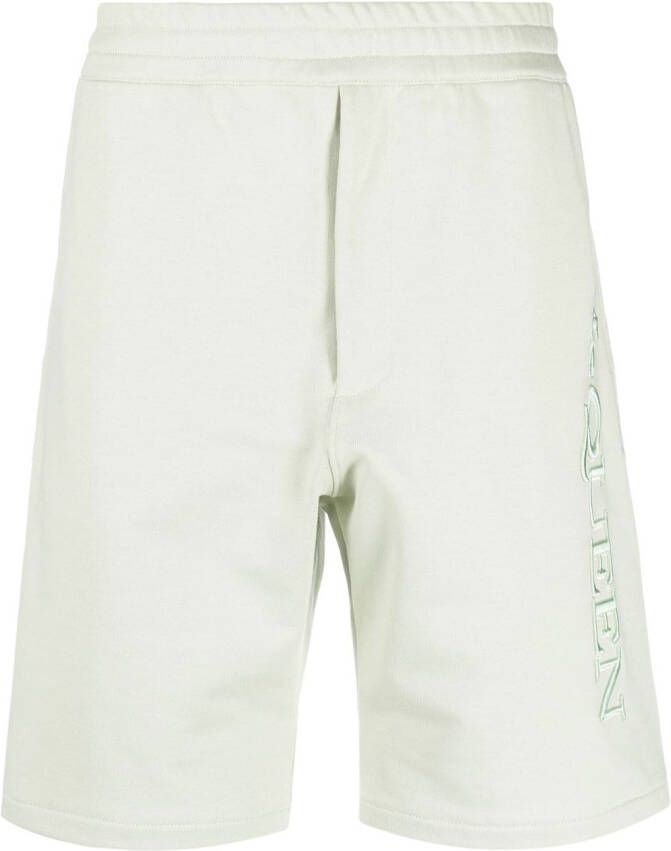 Alexander McQueen Bermuda shorts met geborduurd logo Groen