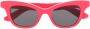 Alexander McQueen Eyewear Zonnebril met cat-eye montuur Roze - Thumbnail 1