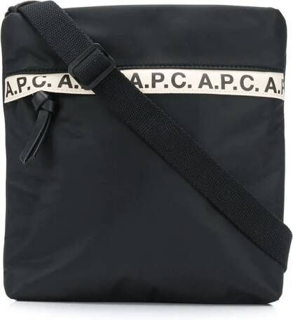 A.P.C. Messenger tas met logostreep Zwart