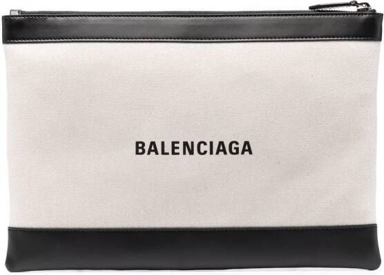 Balenciaga Clutch met logoprint Beige