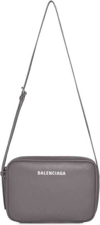 Balenciaga Everyday leren cameratas Grijs