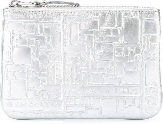 Comme Des Garçons Wallet 'Embossed Logo' purse Zilver