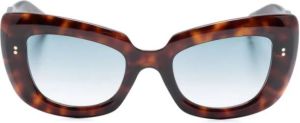 Cutler & Gross 9797 zonnebril met cat-eye montuur Bruin