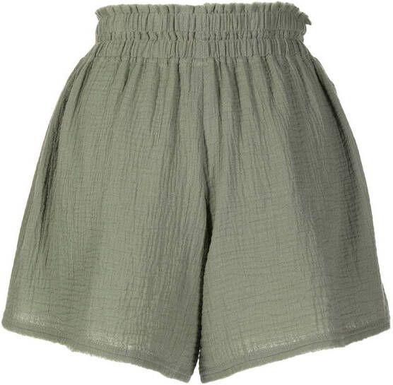 0711 Ruimvallende shorts Groen