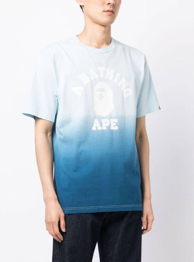 A BATHING APE T-shirt met logoprint Blauw