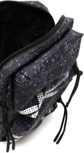 A-COLD-WALL* x Eastpak buidel met camouflageprint Blauw