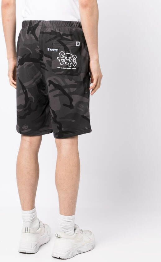 AAPE BY *A BATHING APE Bermuda shorts met print Zwart