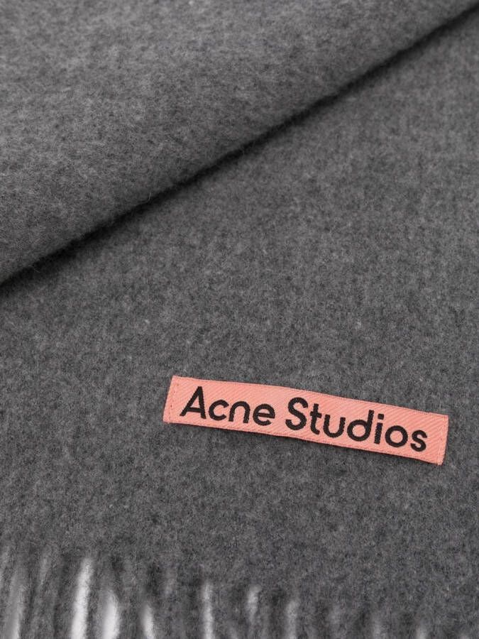 Acne Studios Sjaal met franje Grijs