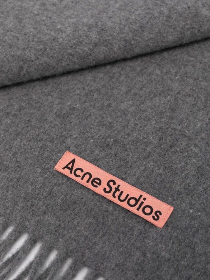Acne Studios Sjaal met franje Grijs