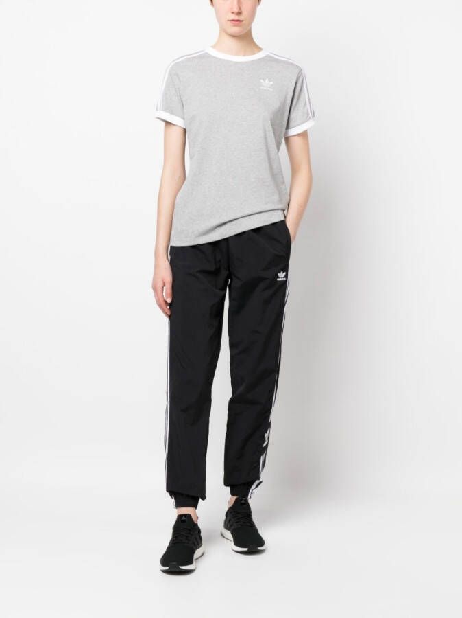 adidas T-shirt met logoprint Grijs