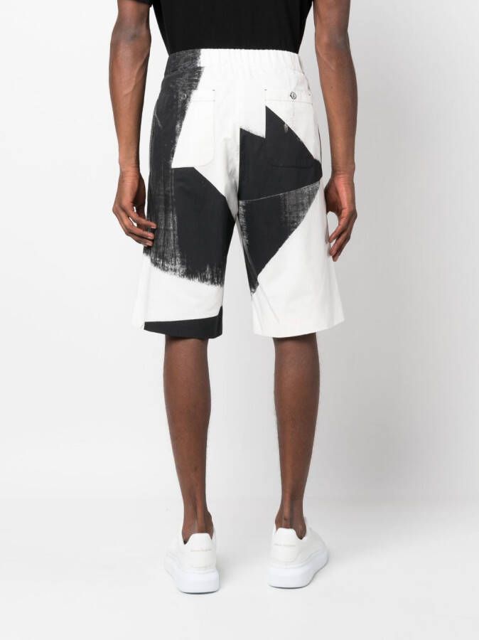 Alexander McQueen Bermuda shorts met abstracte print Wit