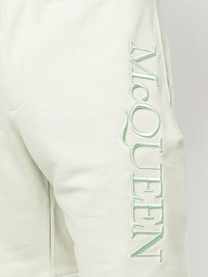 Alexander McQueen Bermuda shorts met geborduurd logo Groen
