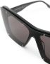Alexander McQueen Eyewear AM0361 zonnebril met cat-eye montuur Zwart - Thumbnail 3