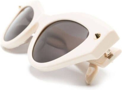 Alexander McQueen Eyewear Zonnebril met cat-eye montuur Beige