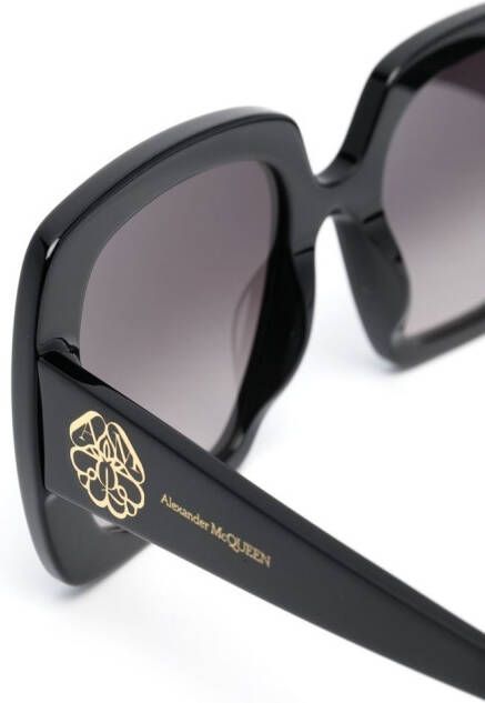 Alexander McQueen Eyewear Zonnebril met rechthoekig montuur Zwart