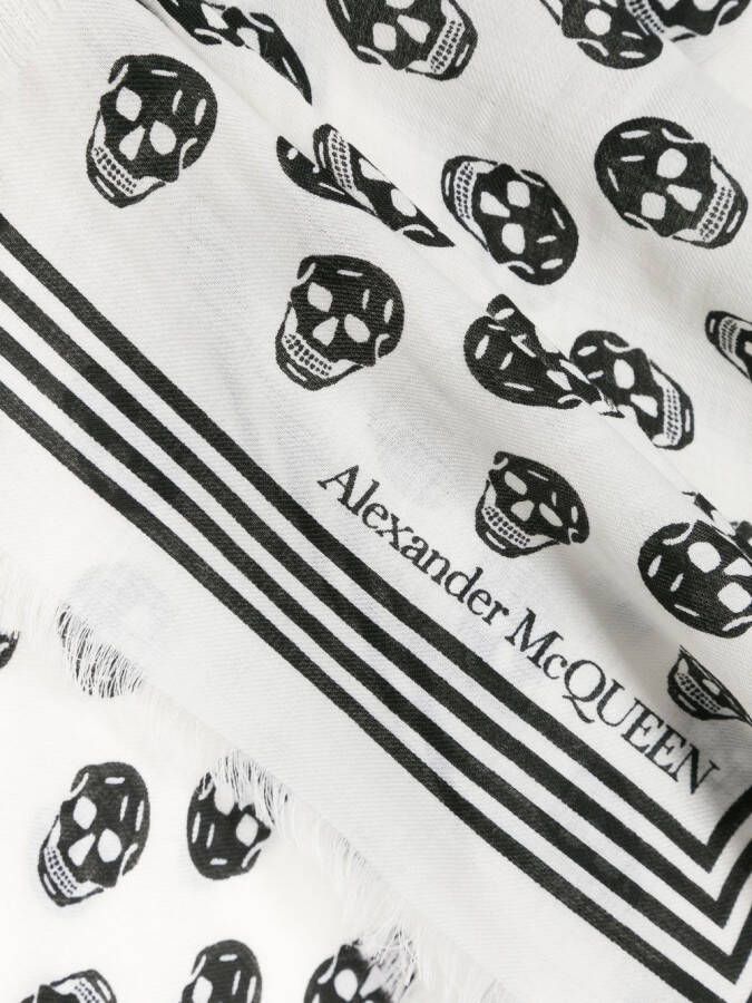 Alexander McQueen Sjaal met doodskopprint Beige