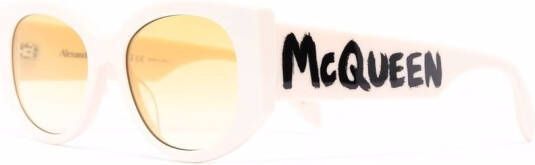 Alexander McQueen Zonnebril met logoprint Wit