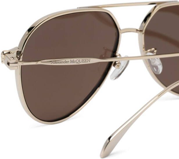 Alexander McQueen Zonnebril met piloten montuur Goud