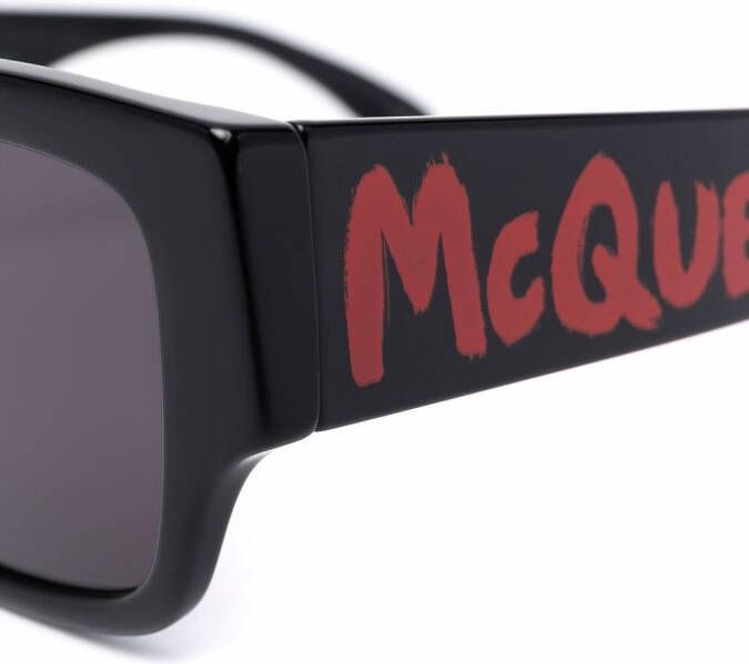 Alexander McQueen Zonnebril met rechthoekig montuur Zwart
