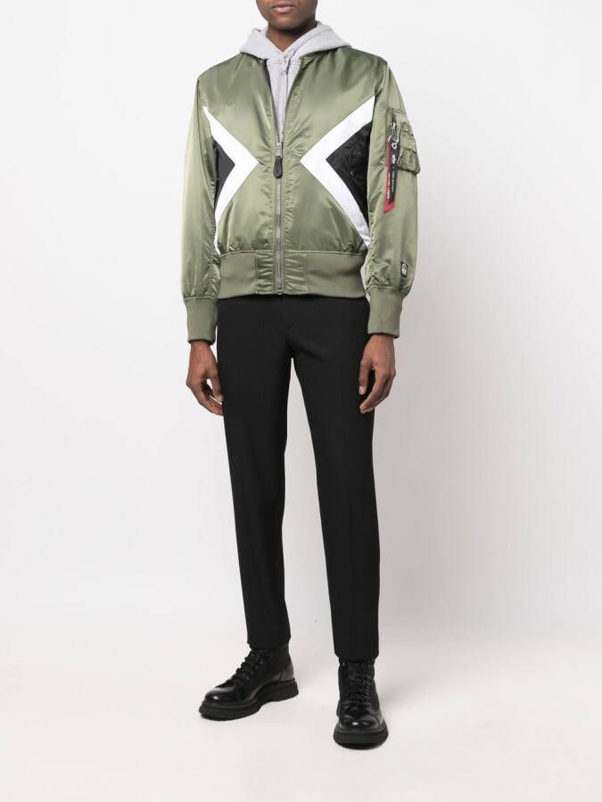 Alpha Industries Bomberjack met contrast vlakken Groen