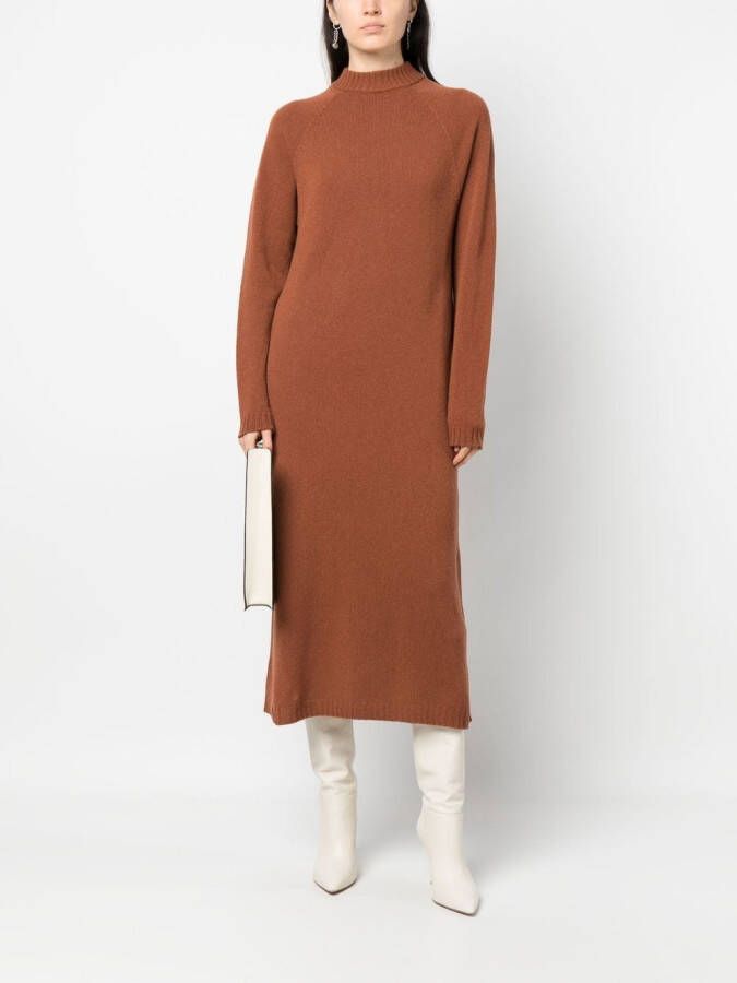 Alysi Jurk met col Bruin