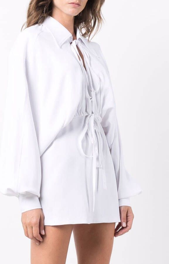 AMI Paris Mini-jurk met striksluiting Wit