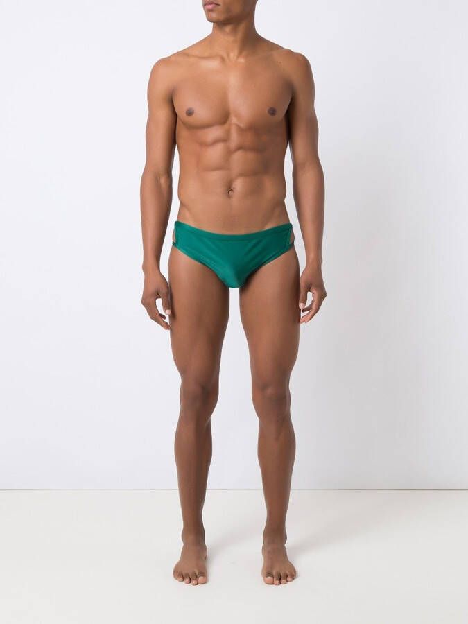 Amir Slama cut-out s Groen