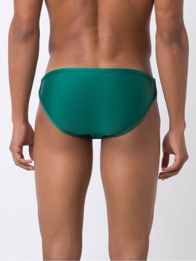 Amir Slama cut-out s Groen