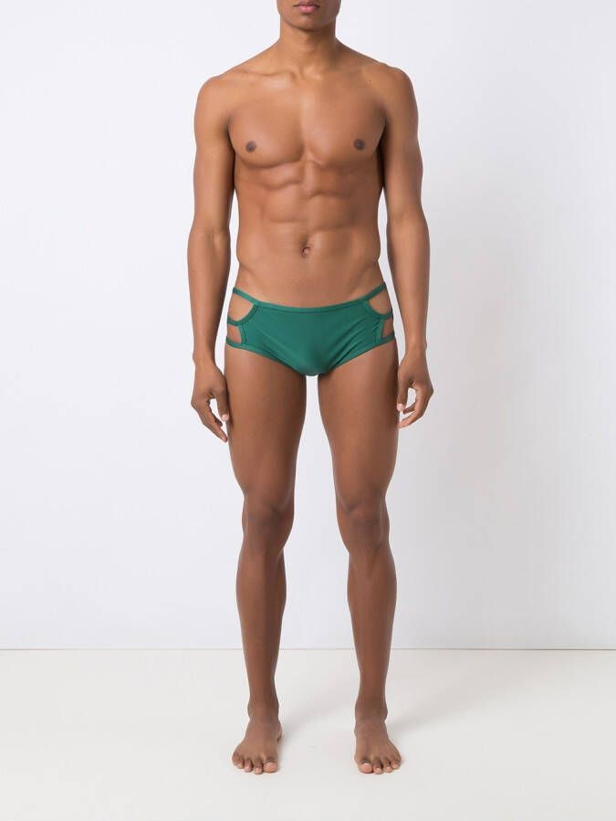 Amir Slama cut-out s Groen