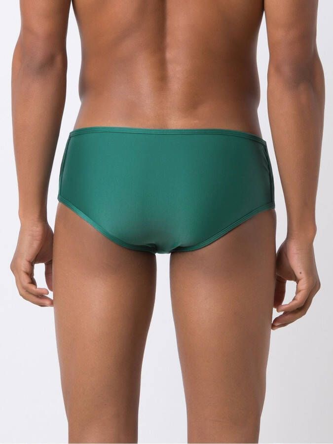 Amir Slama cut-out s Groen