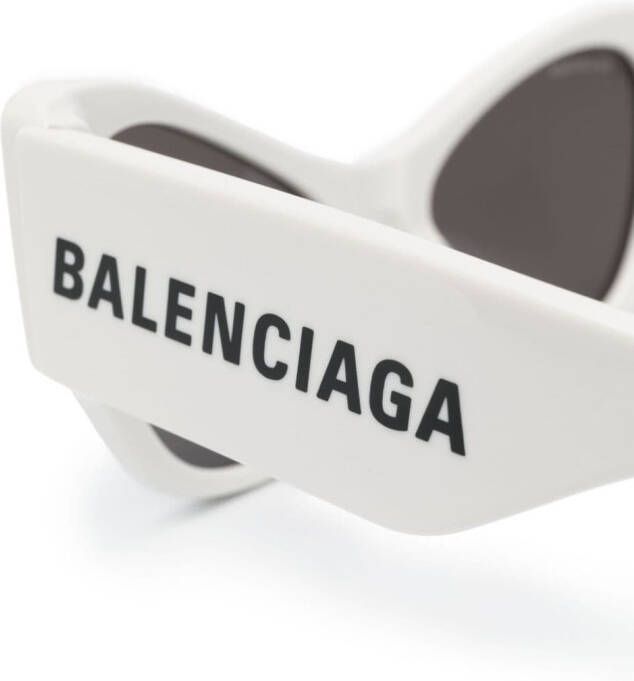 Balenciaga Eyewear Zonnebril met cat-eye montuur Wit