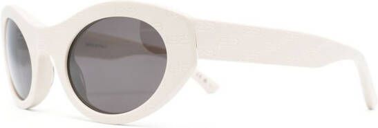 Balenciaga Eyewear Zonnebril met cat-eye montuur Beige